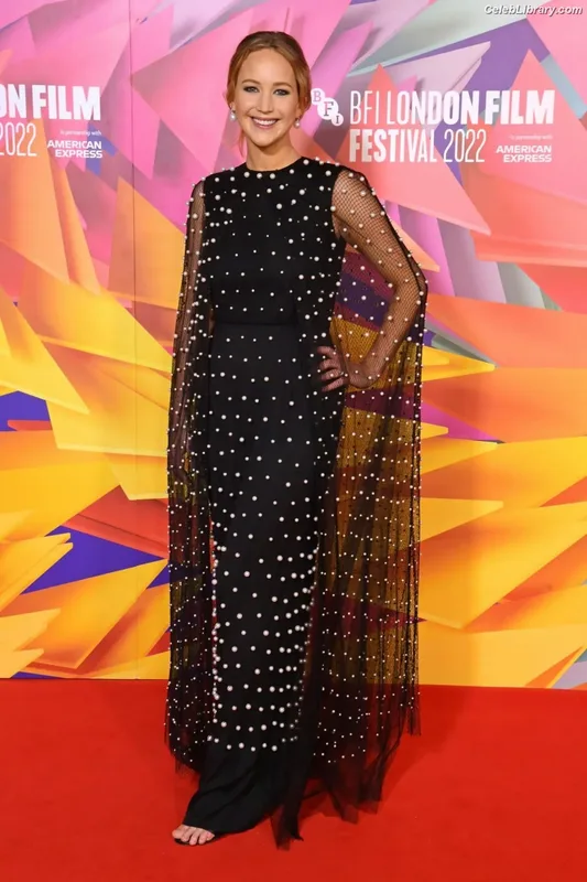 Jennifer Lawrence photo 11 of 1552