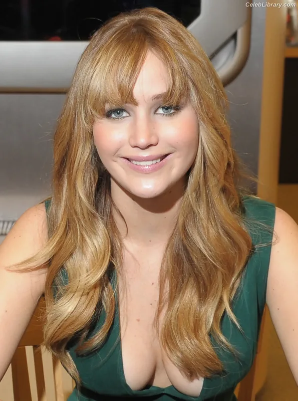 Jennifer Lawrence photo 14 of 1552