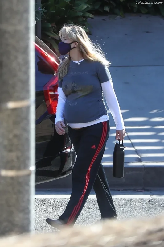 Jennifer Lawrence photo 21 of 1552