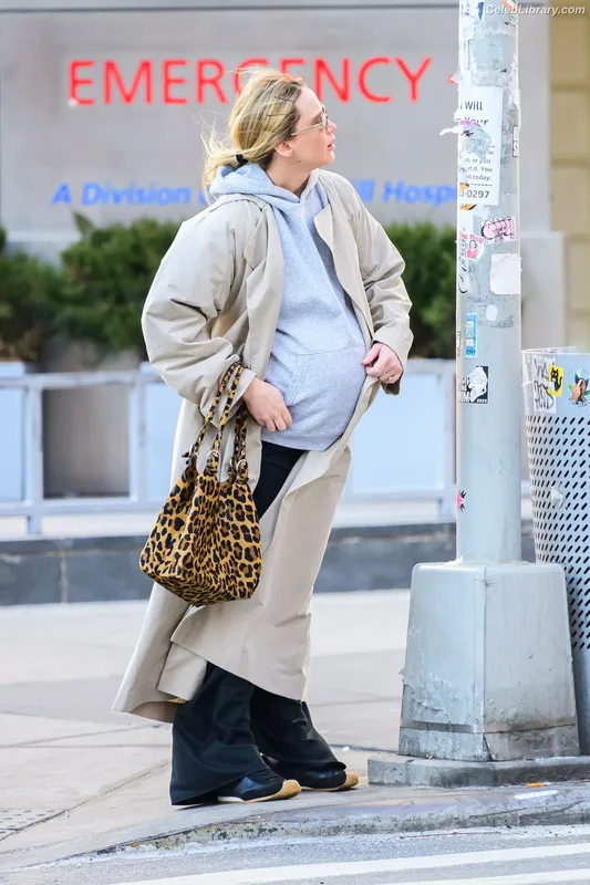 Jennifer Lawrence photo 20 of 1552