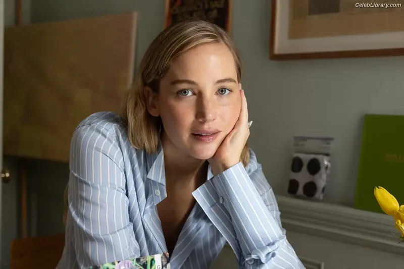 Jennifer Lawrence photo 12 of 1552