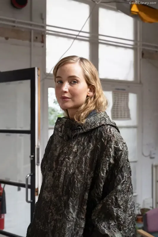 Jennifer Lawrence photo 13 of 1552