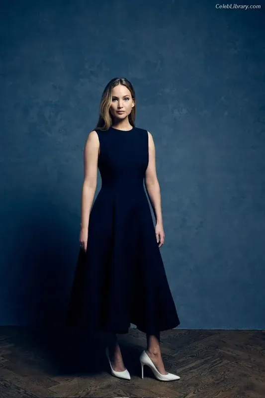 Jennifer Lawrence photo 15 of 1552