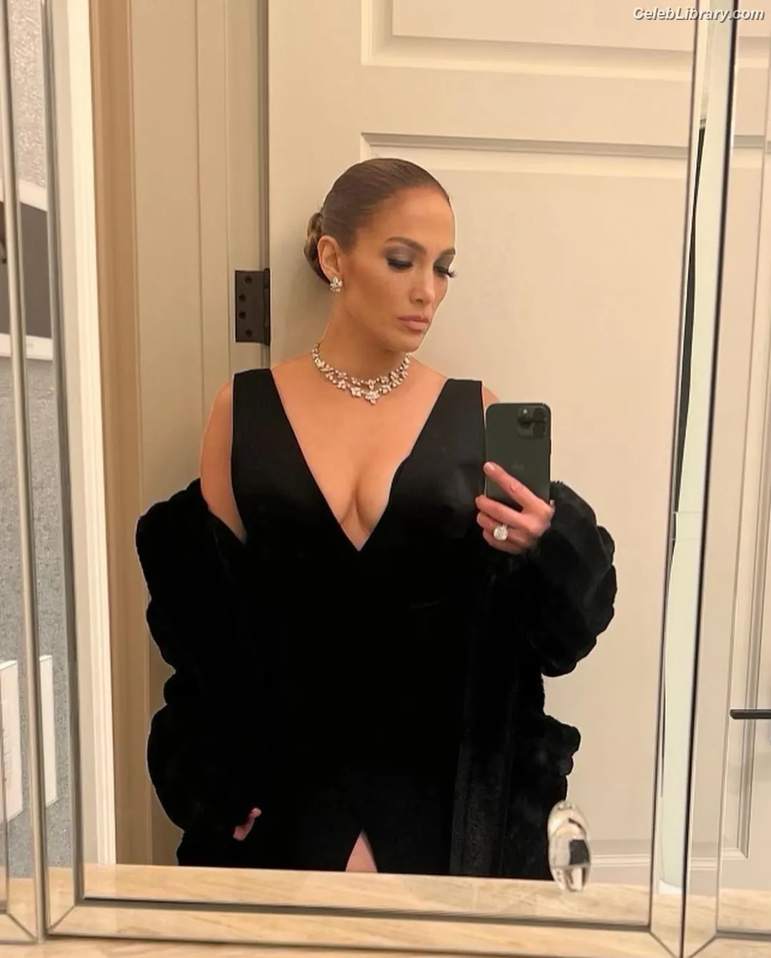 Jennifer Lopez photo 14 of 3408