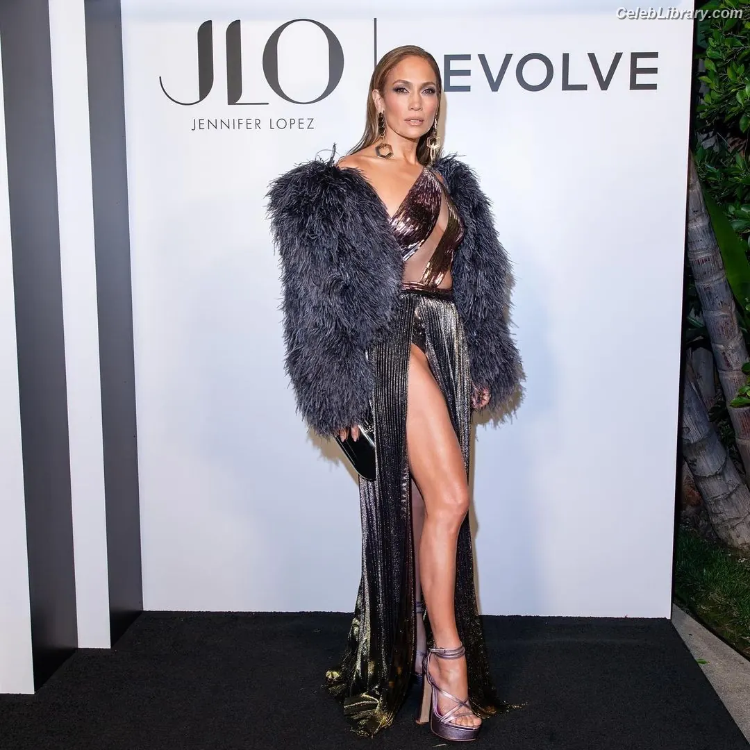 Jennifer Lopez photo 21 of 3408
