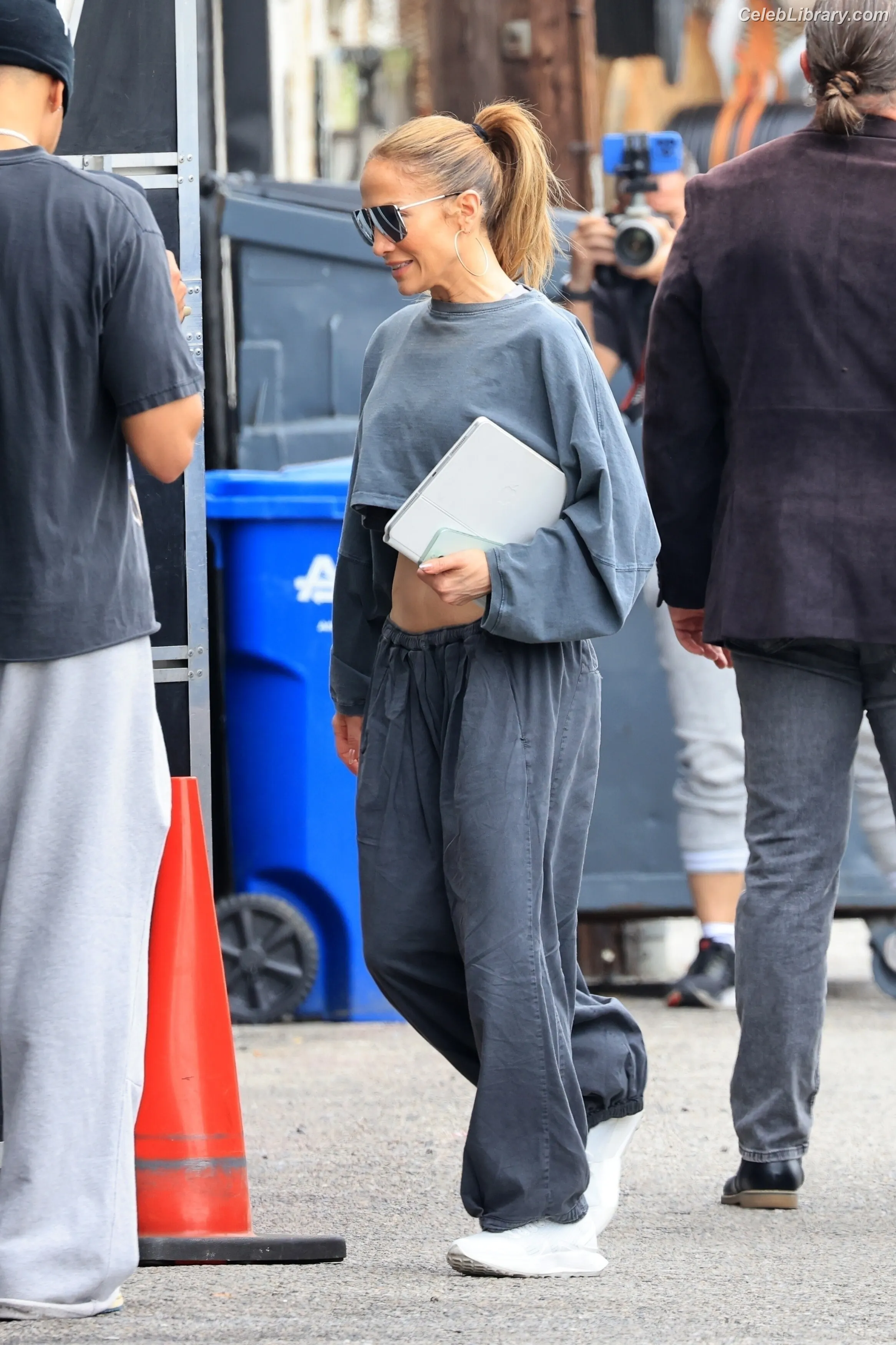 Jennifer Lopez photo 4 of 3408