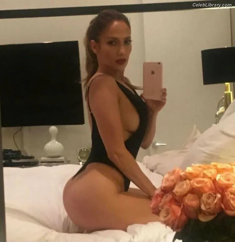 Jennifer Lopez photo 6 of 3408
