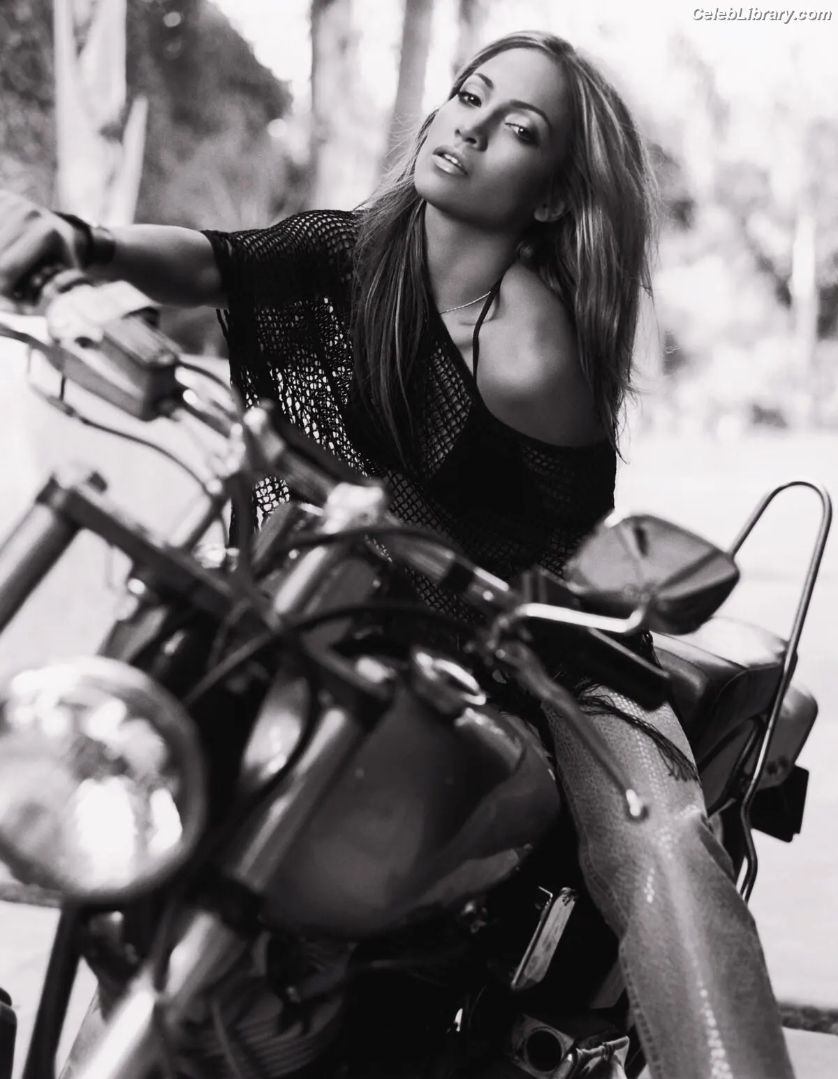 Jennifer Lopez photo 6 of 3408