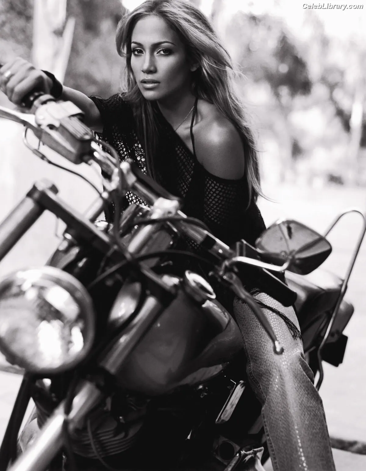 Jennifer Lopez photo 7 of 3408