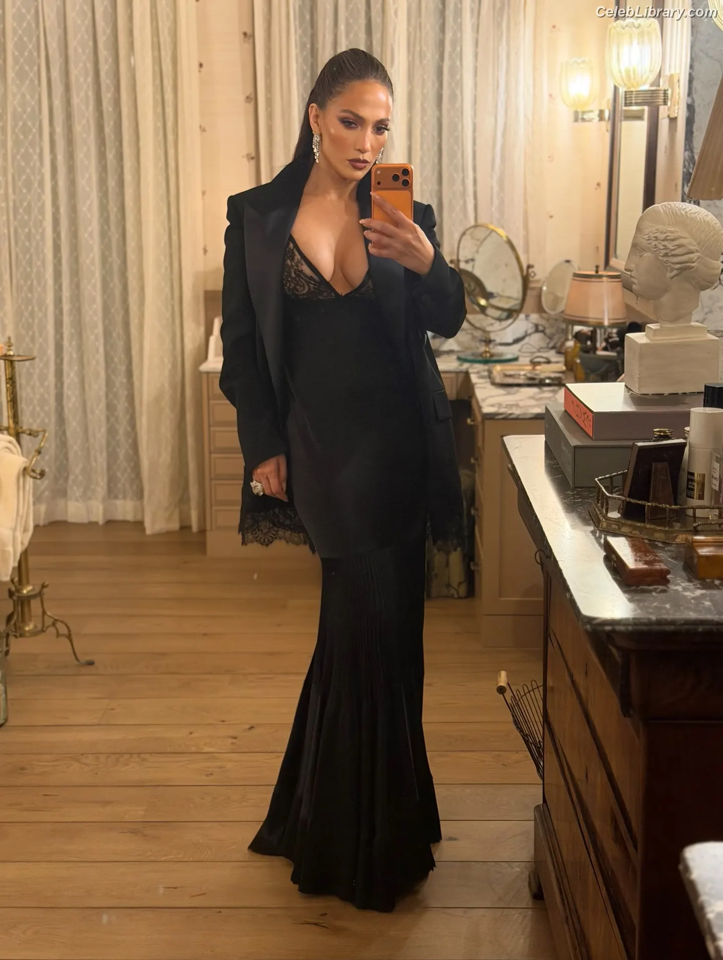Jennifer Lopez photo 16 of 3408