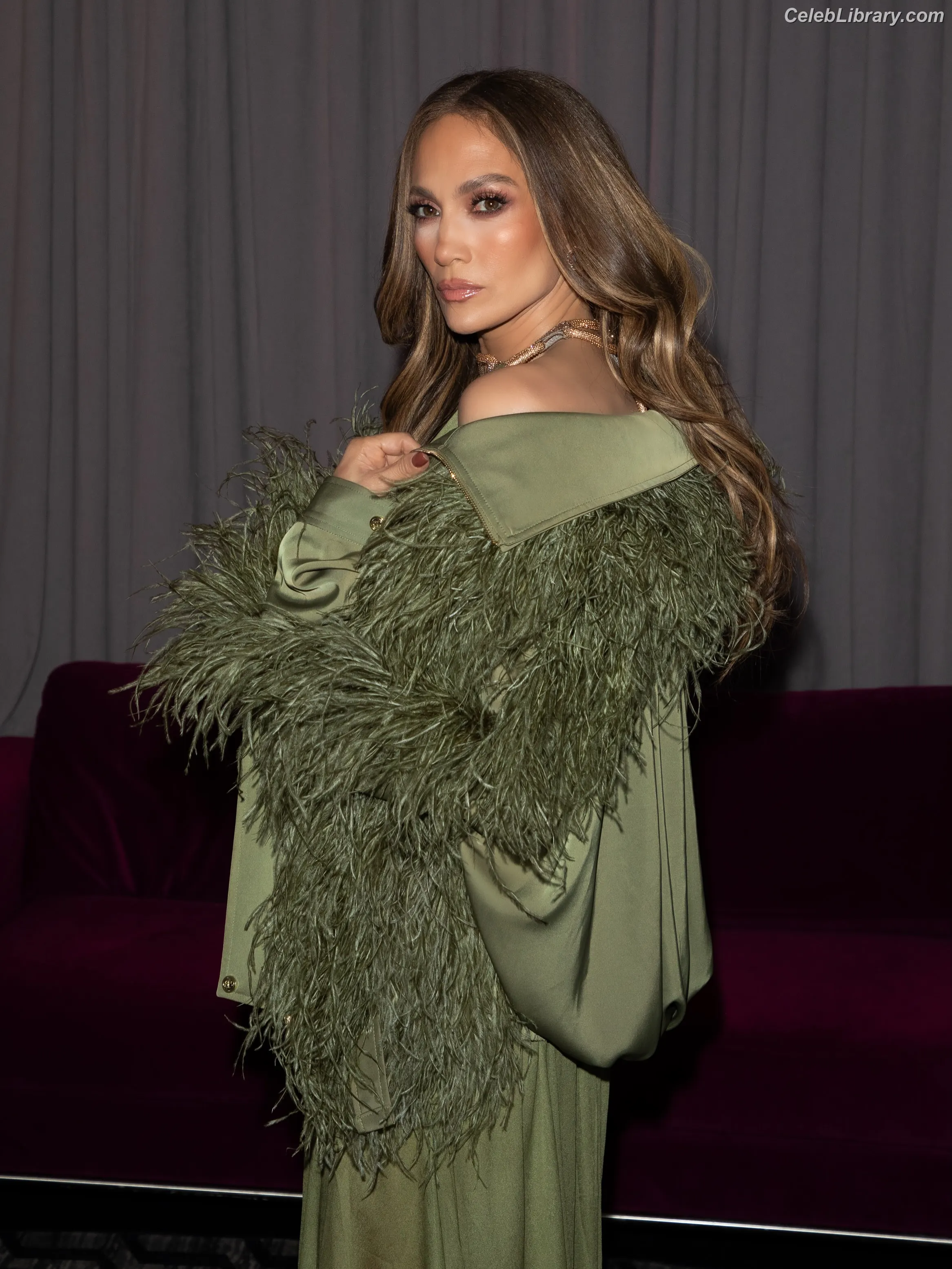 Jennifer Lopez photo 19 of 3408