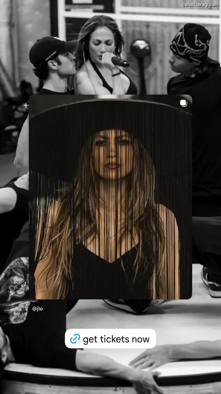 Jennifer Lopez photo 13 of 3408