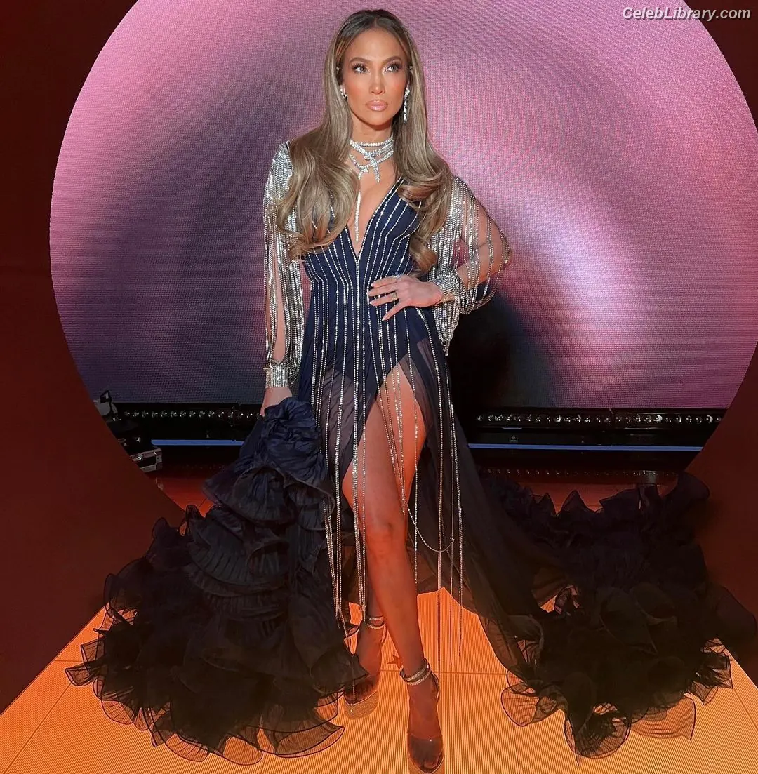 Jennifer Lopez photo 20 of 3408