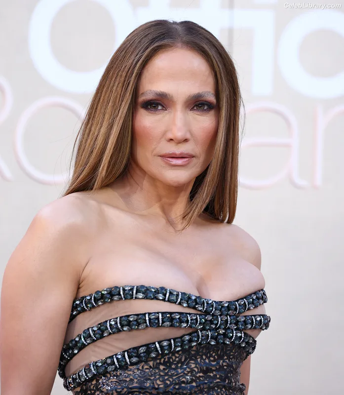 Jennifer Lopez photo 9 of 3409