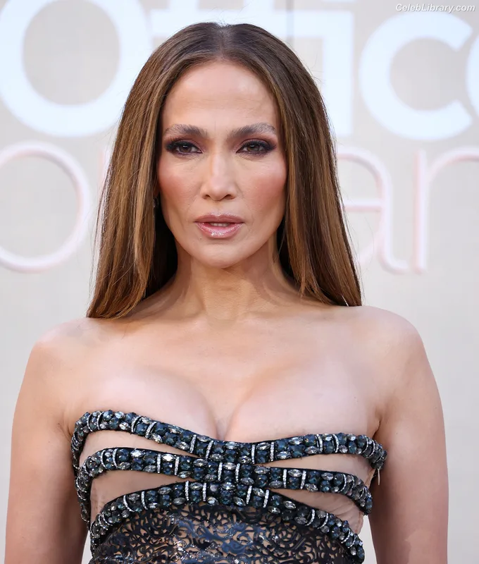 Jennifer Lopez photo 12 of 3409