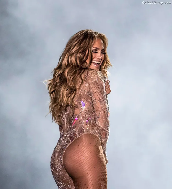 Jennifer Lopez photo 18 of 3409