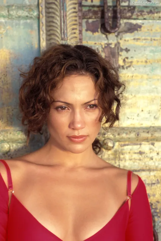 Jennifer Lopez photo 4 of 3409