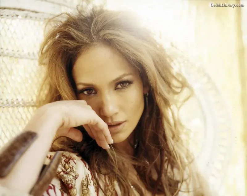 Jennifer Lopez photo 11 of 3409