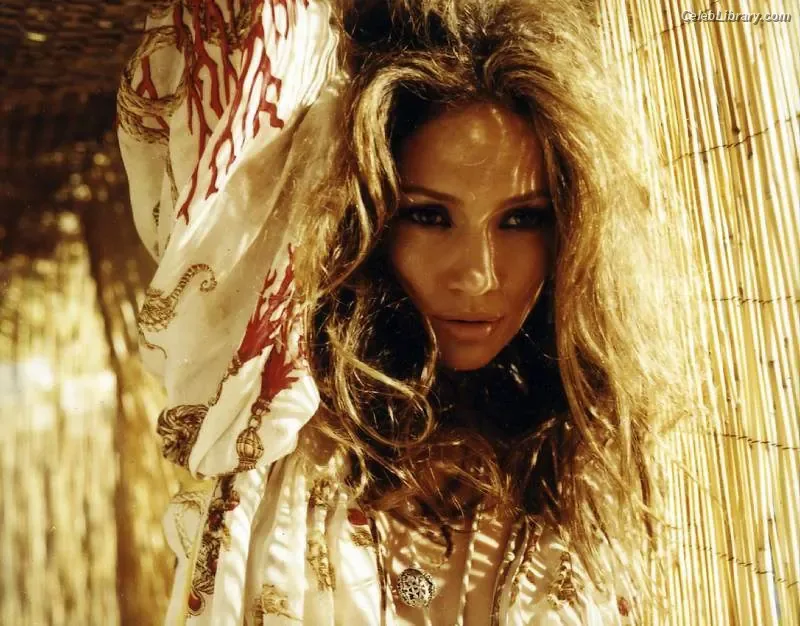Jennifer Lopez photo 24 of 3409