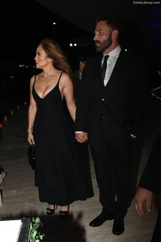 Jennifer Lopez photo 14 of 3409