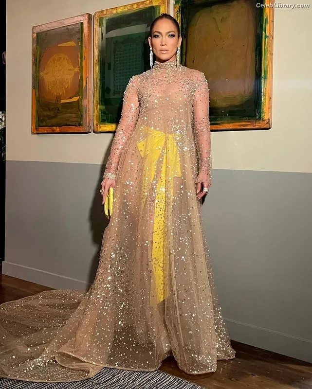 Jennifer Lopez photo 6 of 3409