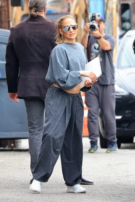 Jennifer Lopez photo 16 of 3409