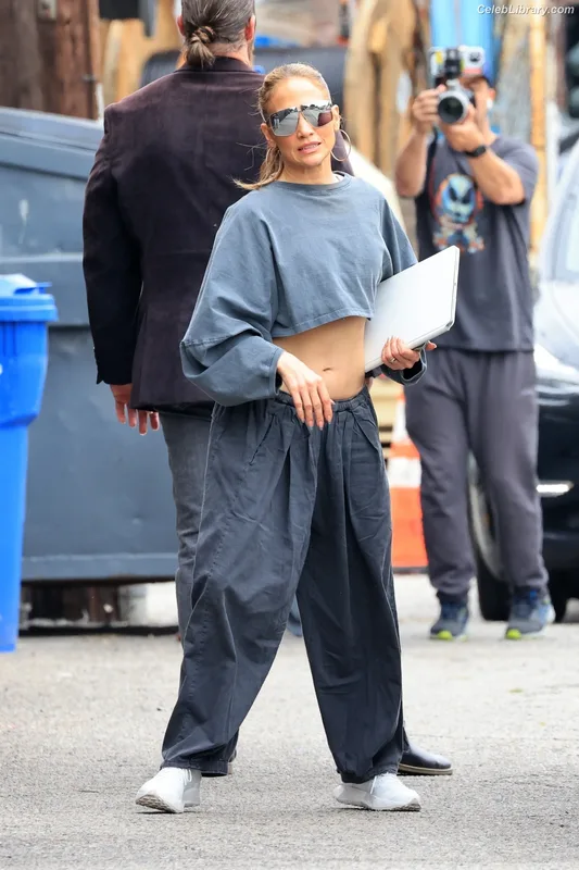 Jennifer Lopez photo 18 of 3409