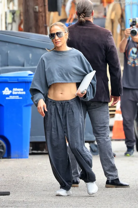 Jennifer Lopez photo 23 of 3409