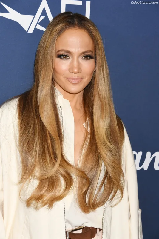 Jennifer Lopez photo 16 of 3409