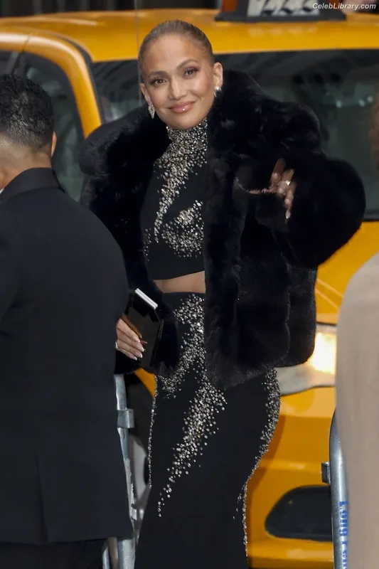 Jennifer Lopez photo 15 of 3409