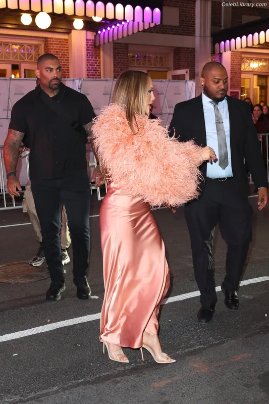 Jennifer Lopez photo 20 of 3409