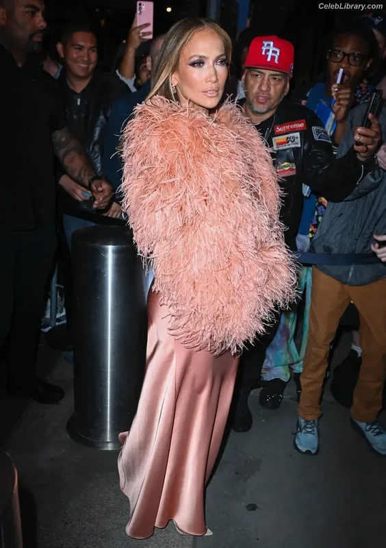 Jennifer Lopez photo 15 of 3409