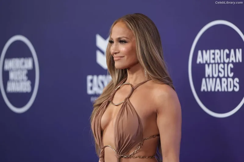 Jennifer Lopez photo 22 of 3409