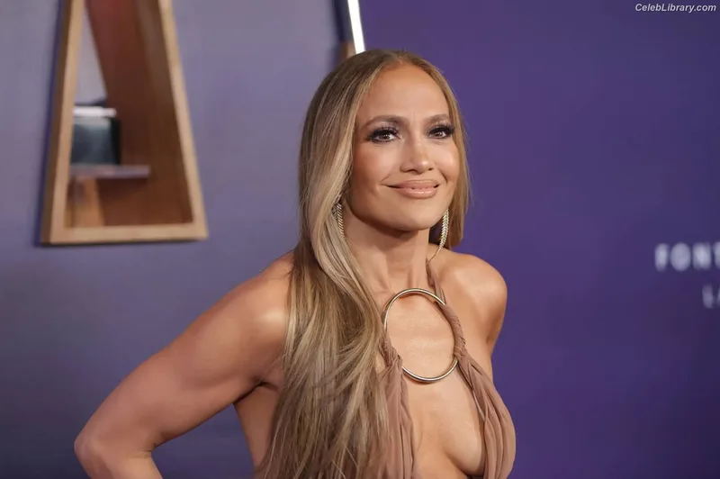 Jennifer Lopez photo 23 of 3409
