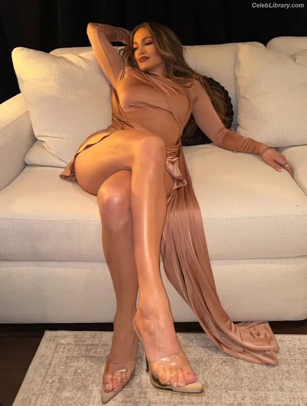 Jennifer Lopez photo 7 of 3409