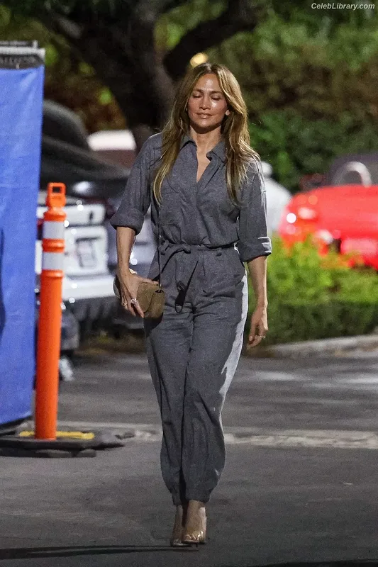 Jennifer Lopez photo 7 of 3409