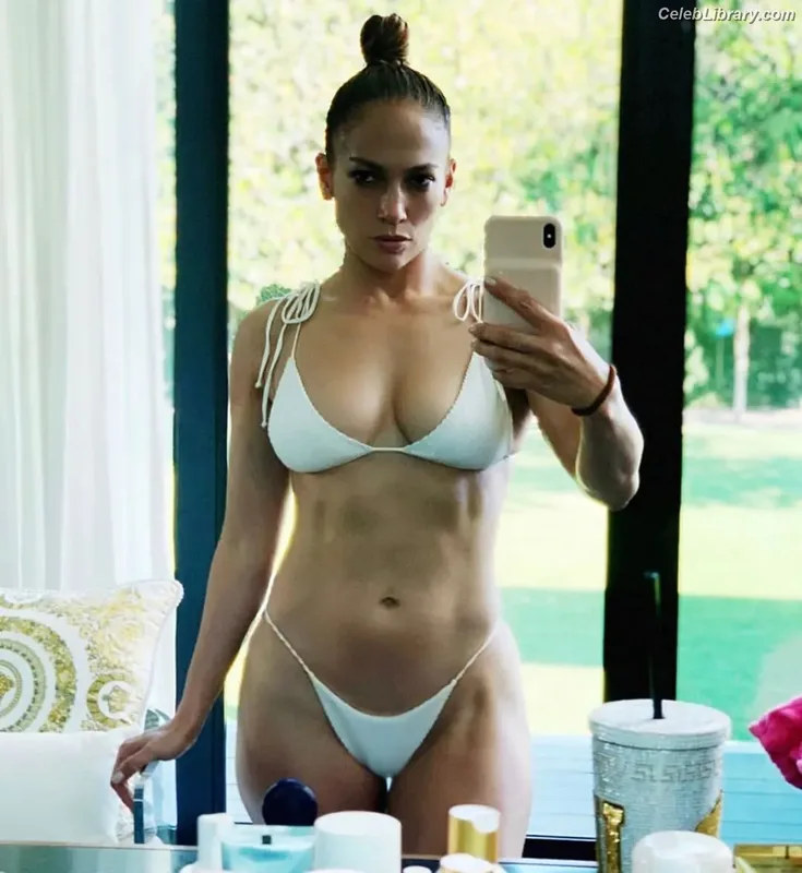 Jennifer Lopez photo 17 of 3409