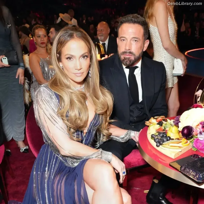 Jennifer Lopez photo 4 of 3409