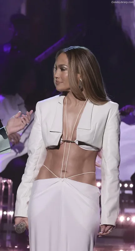 Jennifer Lopez photo 17 of 3409