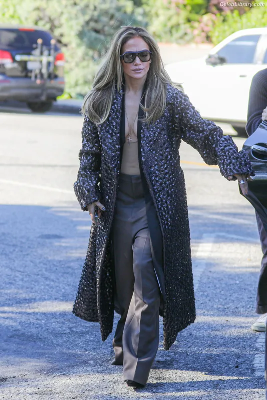 Jennifer Lopez photo 18 of 3409