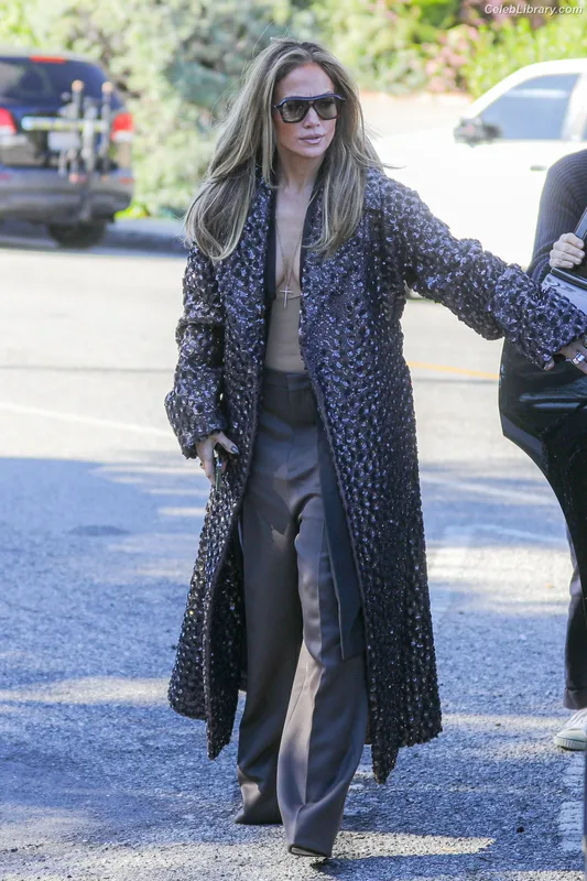 Jennifer Lopez photo 21 of 3409