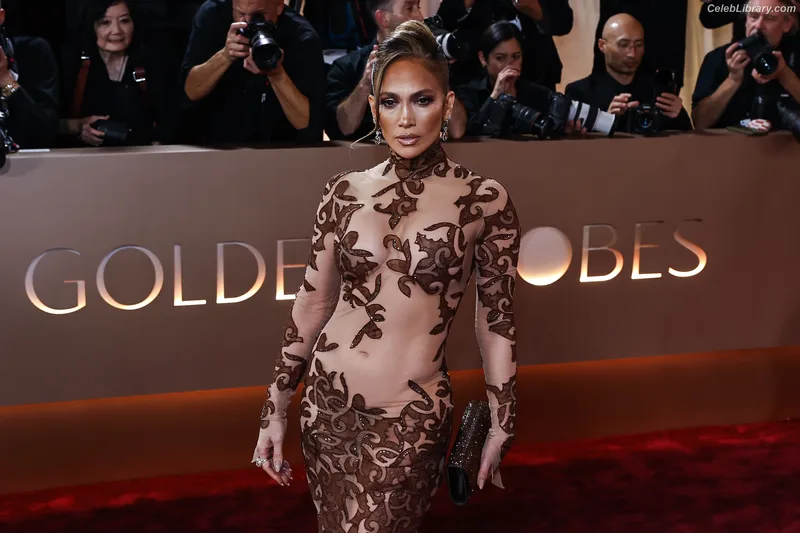 Jennifer Lopez photo 3 of 3409