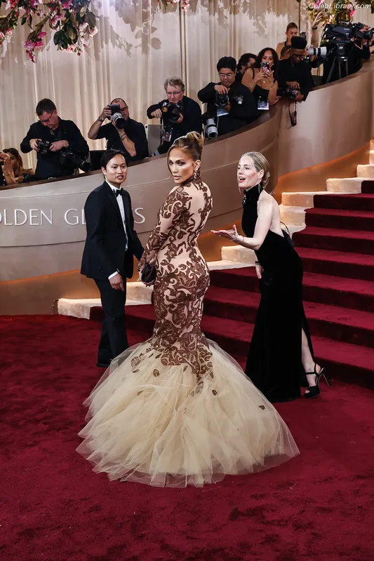 Jennifer Lopez photo 4 of 3409