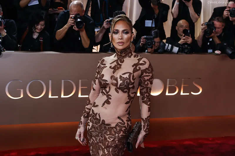 Jennifer Lopez photo 5 of 3409