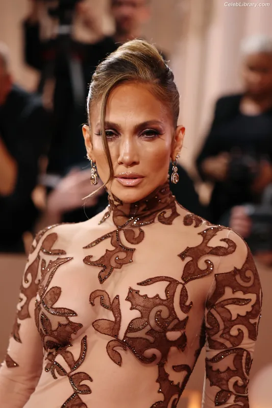 Jennifer Lopez photo 9 of 3409
