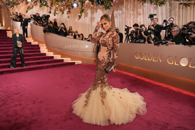 Jennifer Lopez photo 12 of 3409