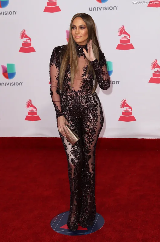 Jennifer Lopez photo 16 of 3409