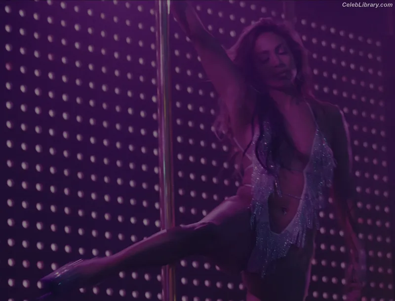 Jennifer Lopez photo 8 of 3409