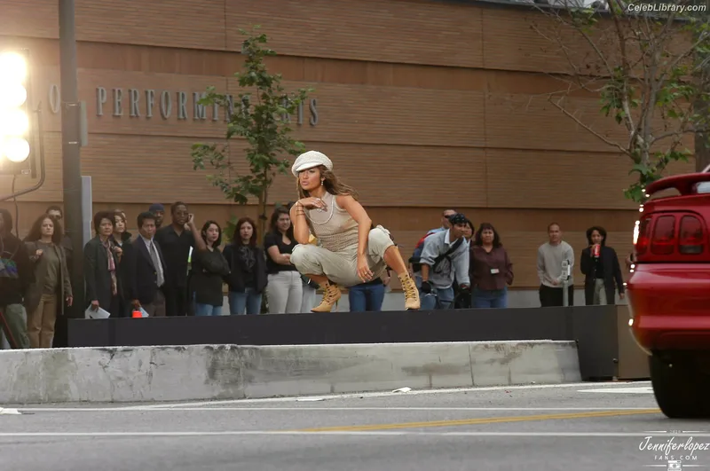 Jennifer Lopez photo 22 of 3409