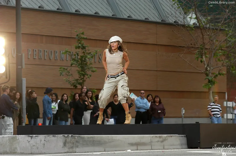 Jennifer Lopez photo 23 of 3409